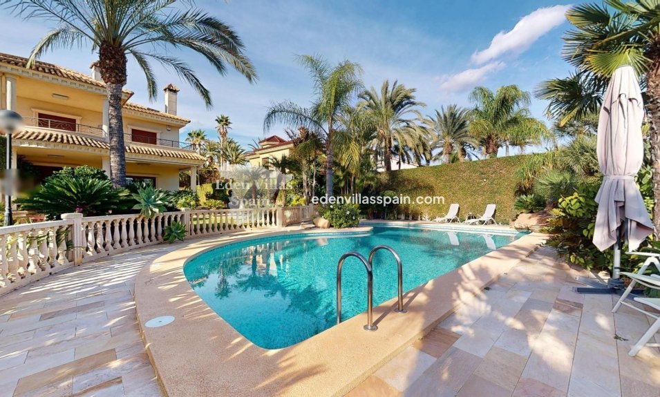 Resale - Country House - Elche