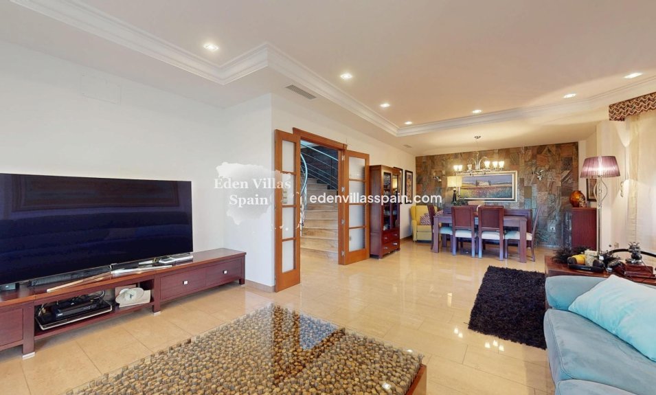 Resale - Country House - Elche