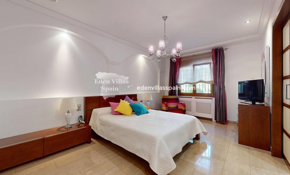 Resale - Country House - Elche