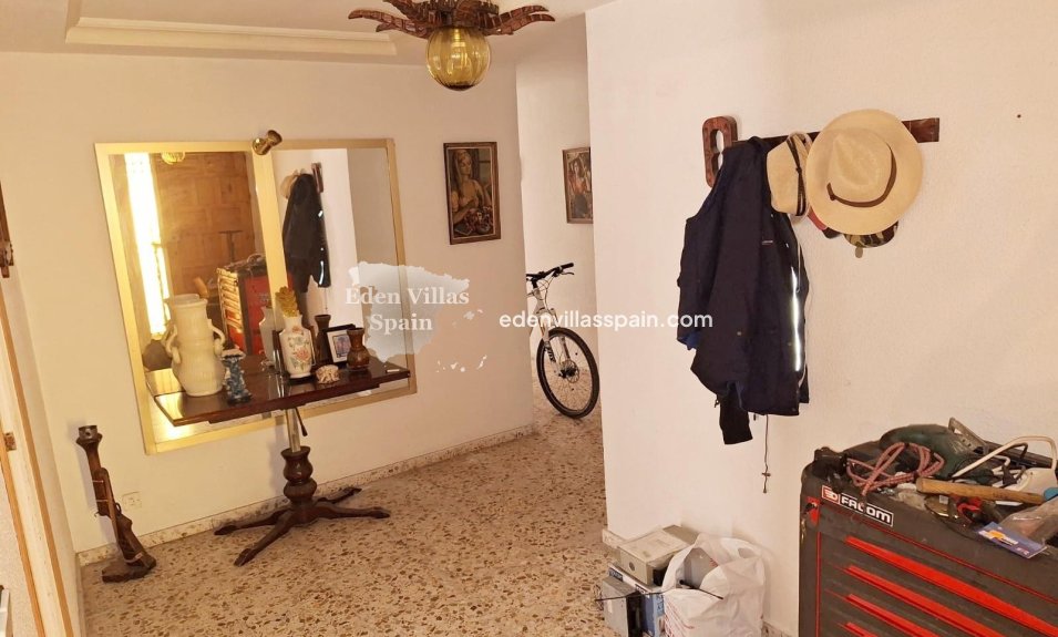 Resale - Country House - Elche