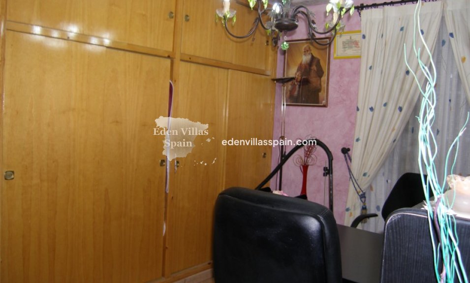 Resale - Country House - La Marina