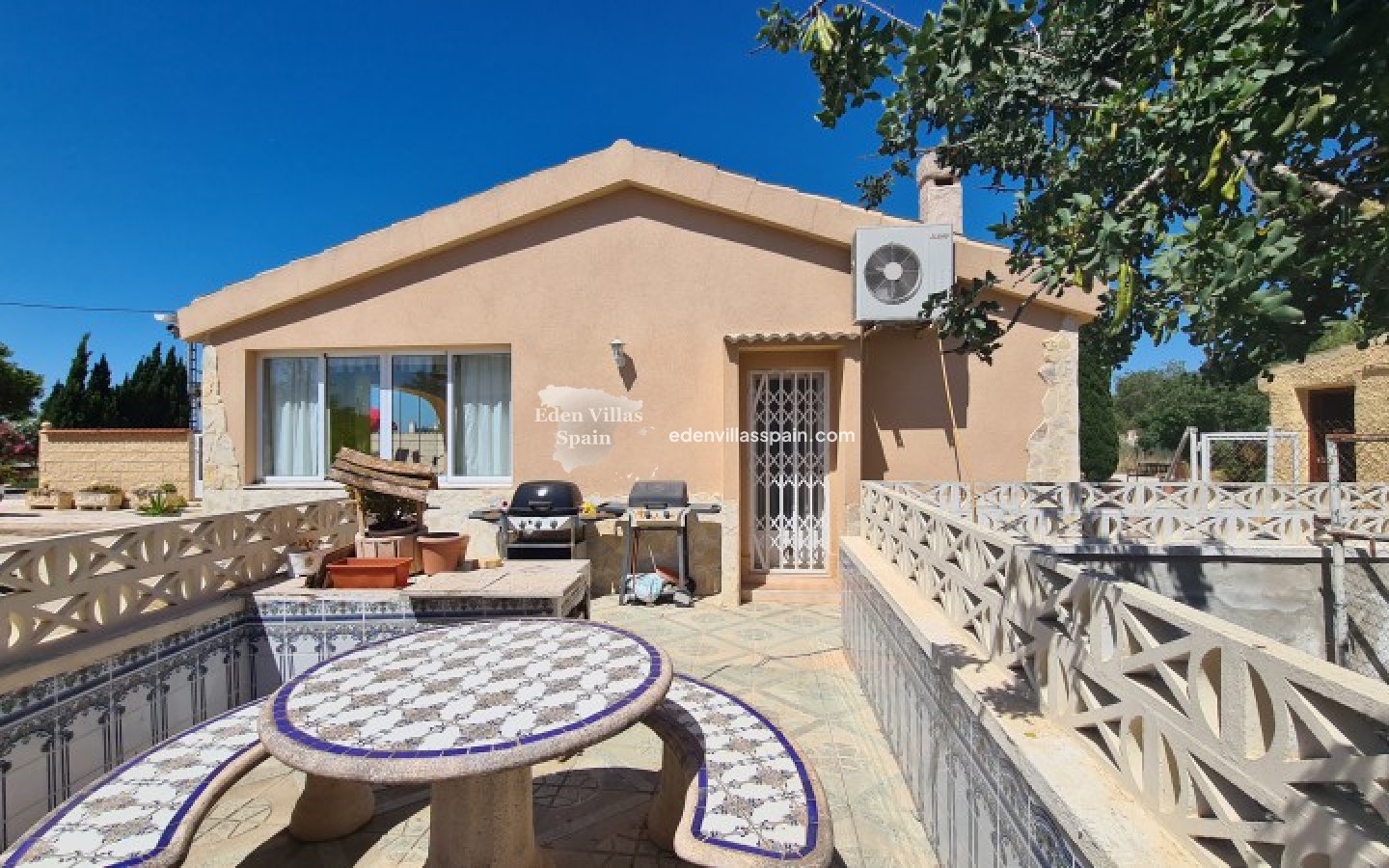 Resale - Country House - La Marina