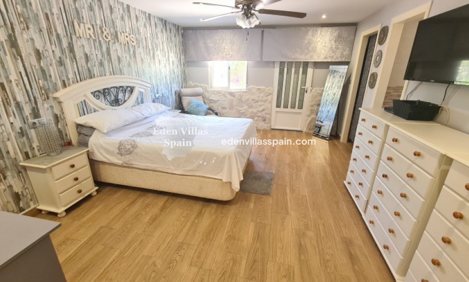 Resale - Country House - La Marina