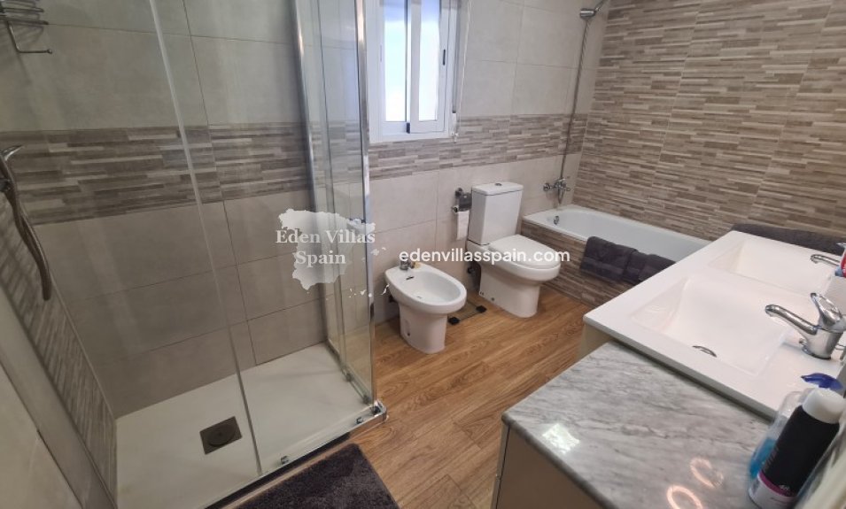 Resale - Country House - La Marina