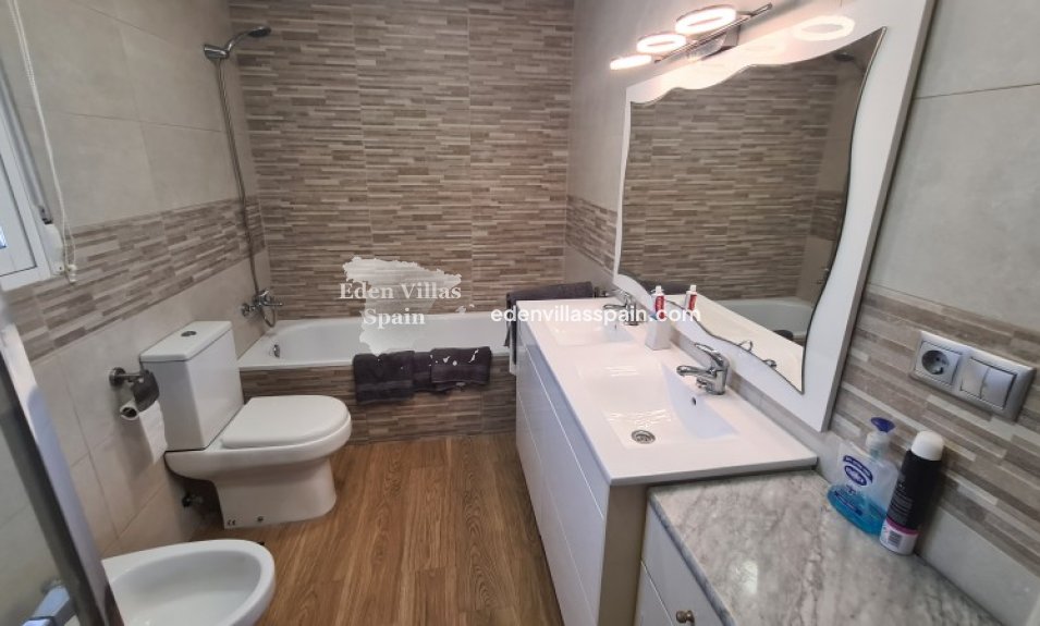 Resale - Country House - La Marina