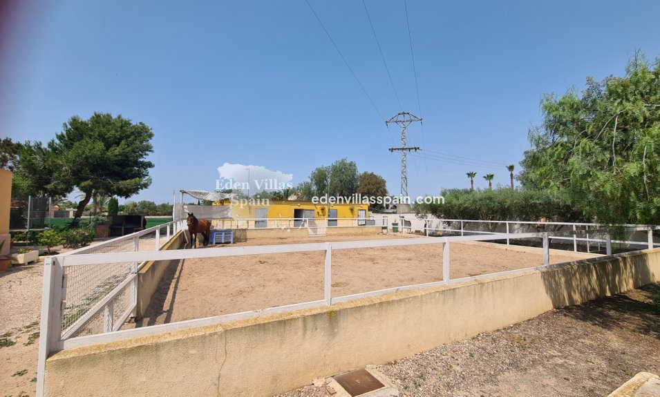 Resale - Country House - La Marina