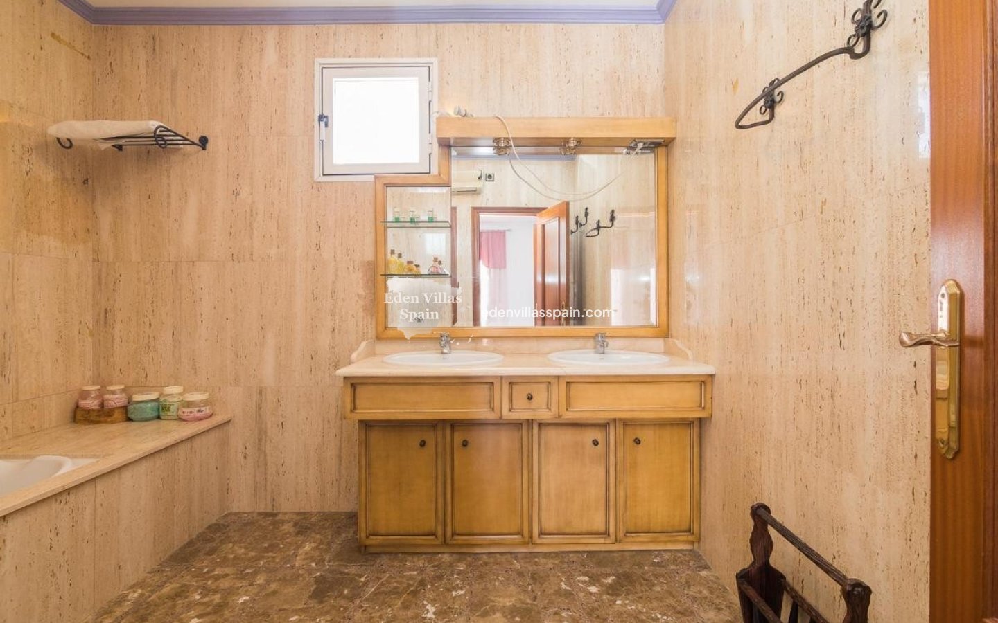 Resale - Country House - La Marina