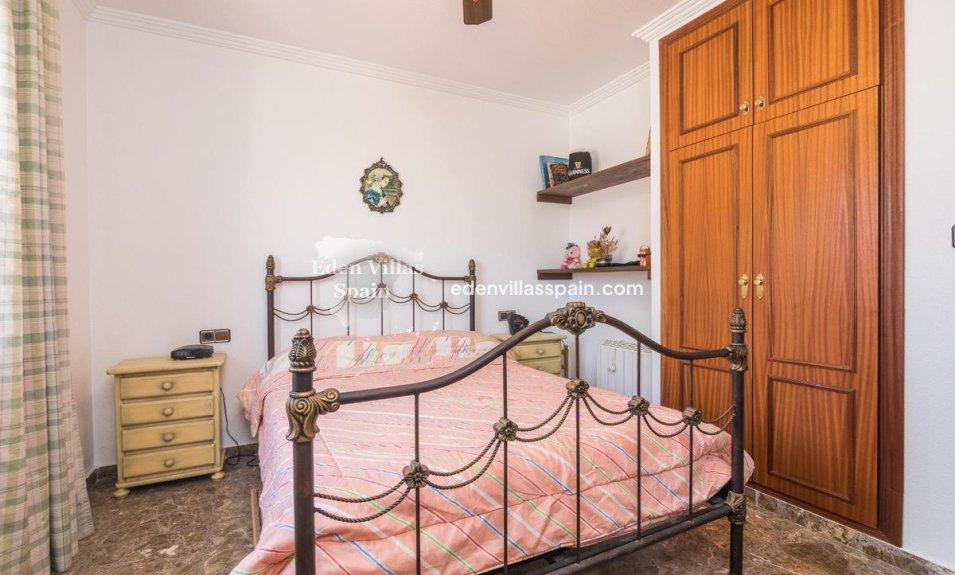 Resale - Country House - La Marina