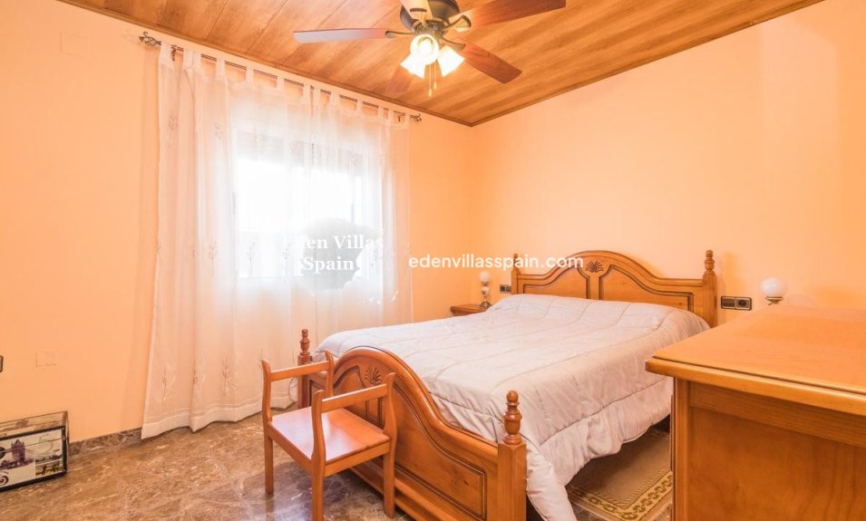 Resale - Country House - La Marina