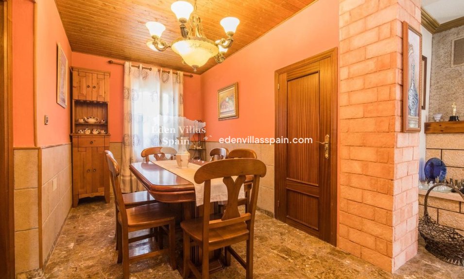 Resale - Country House - La Marina
