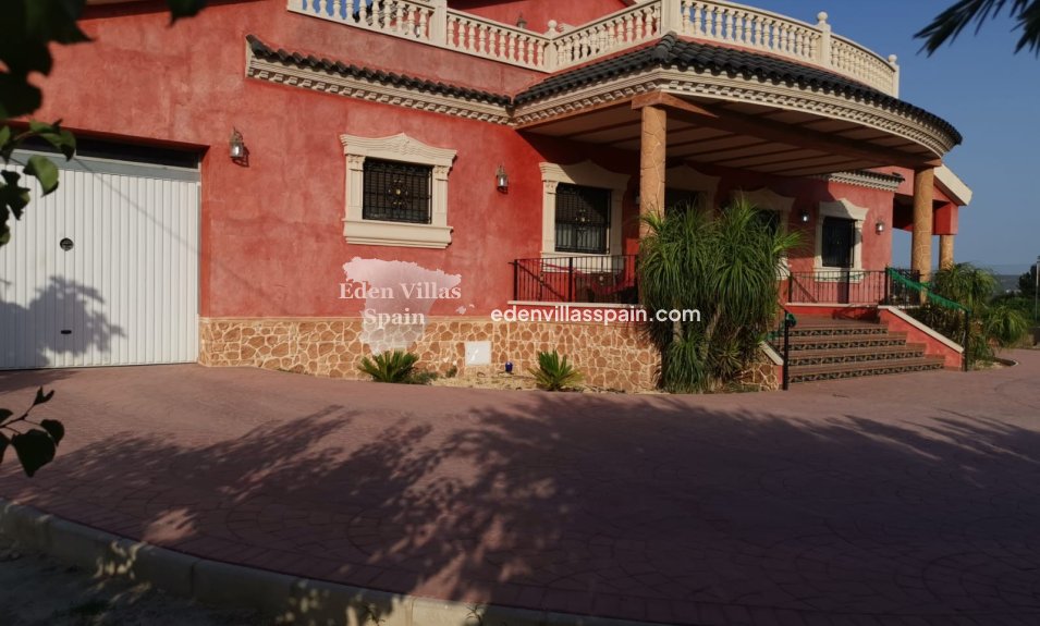 Resale - Country House - Rafal