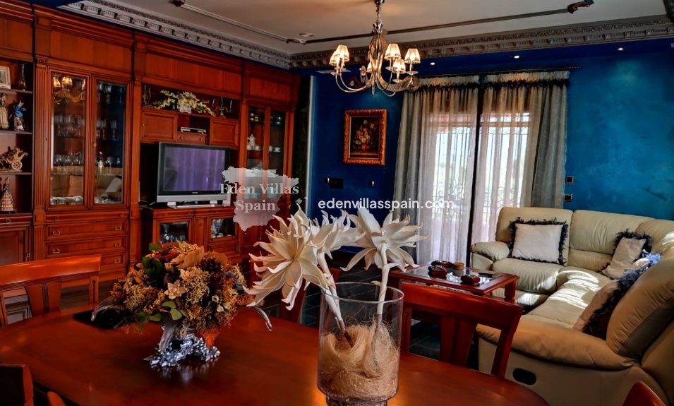 Resale - Country House - Rafal