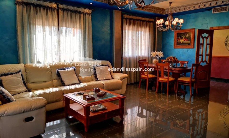 Resale - Country House - Rafal