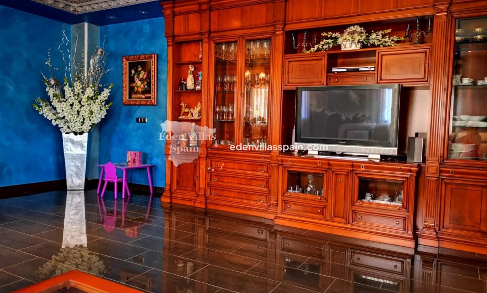 Resale - Country House - Rafal