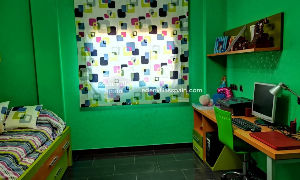 Resale - Country House - Rafal