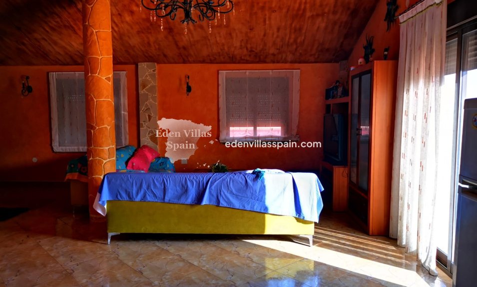 Resale - Country House - Rafal