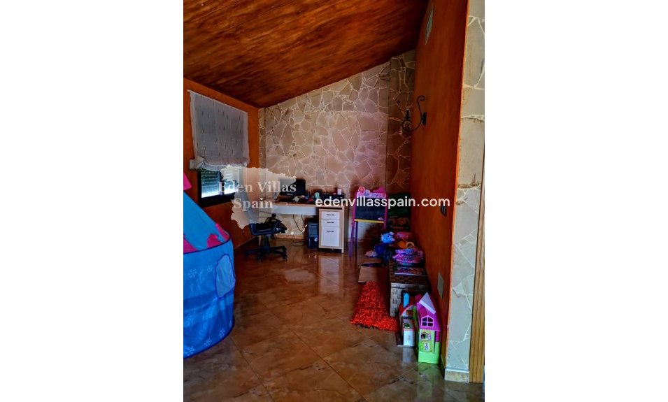 Resale - Country House - Rafal