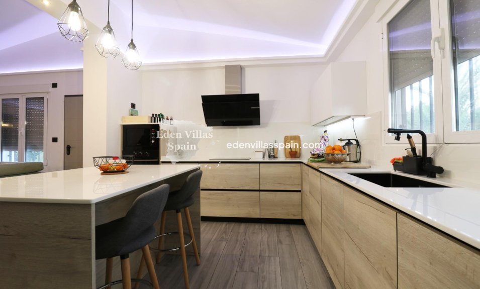 Resale - Country House - Santa Pola