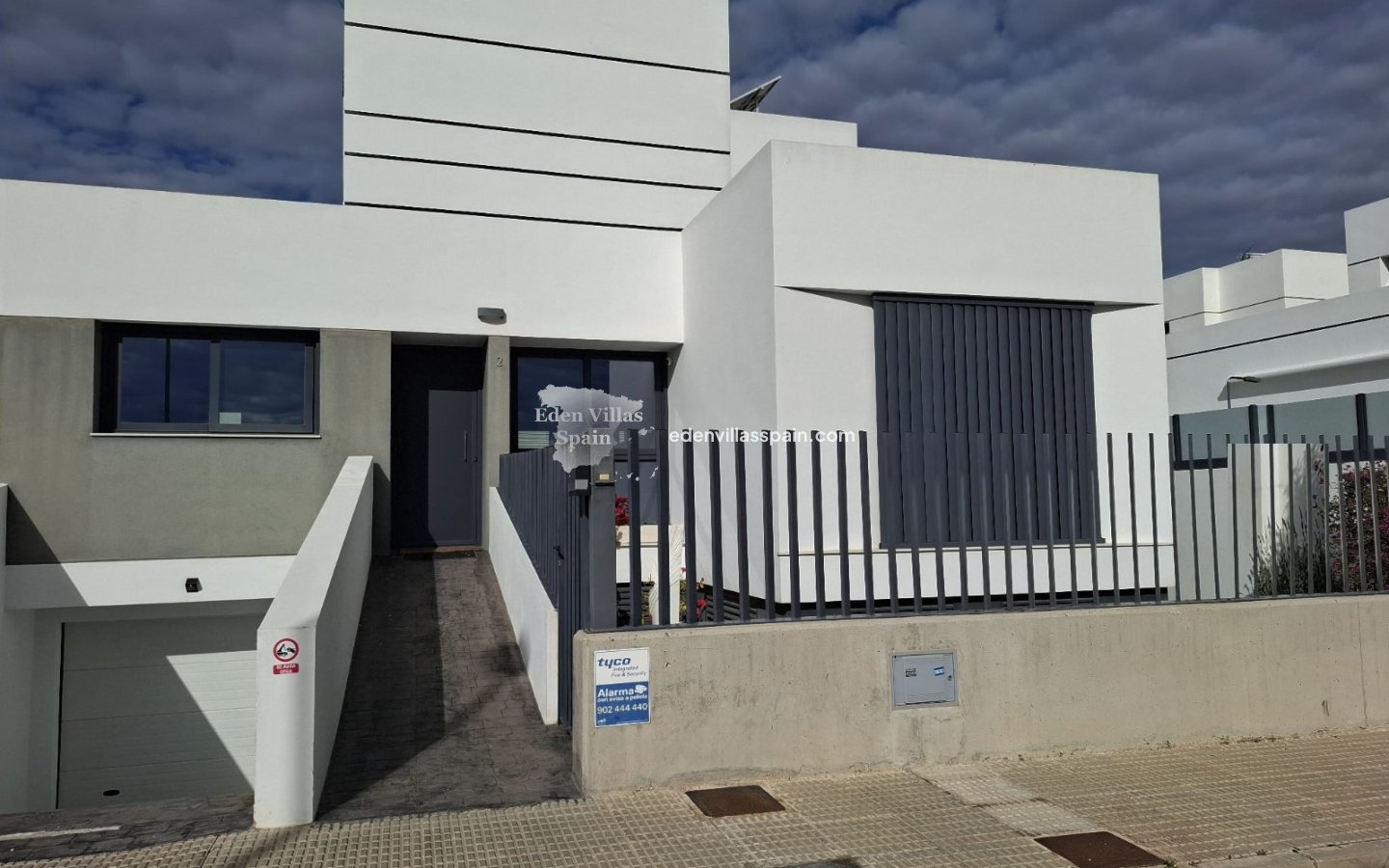 Resale - Town House - Dolores