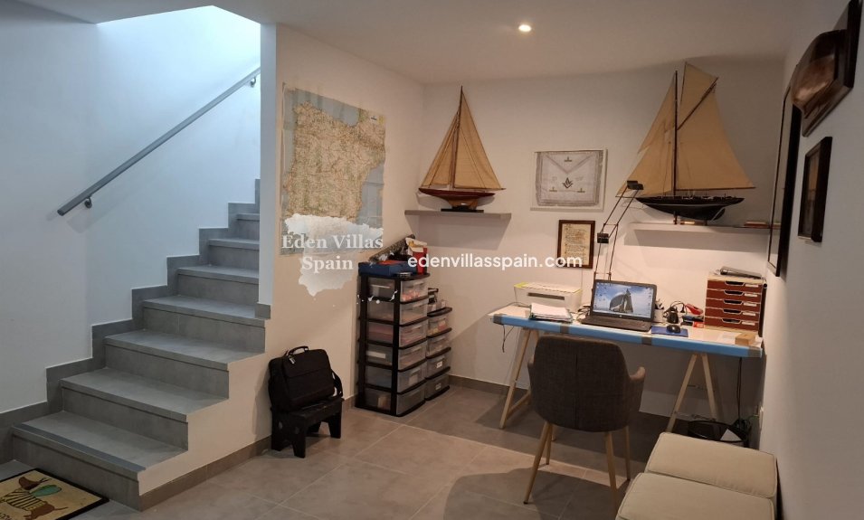 Resale - Town House - Dolores