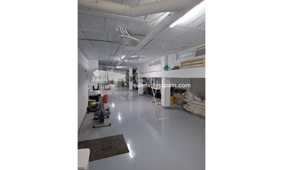 Resale - Town House - Dolores