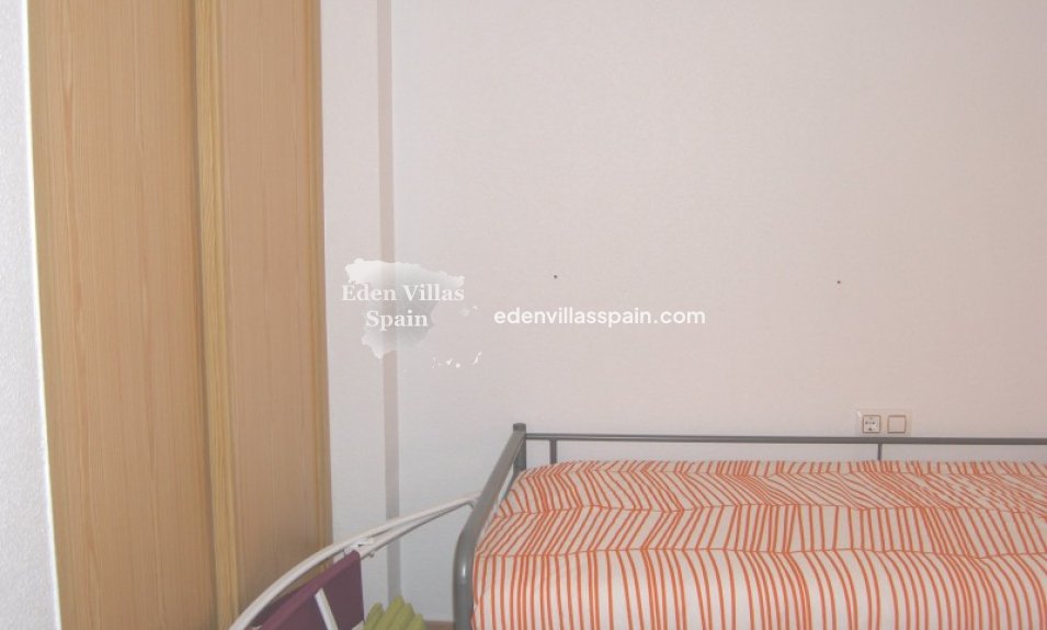 Resale - Urbanisation detached Villa - Castalla