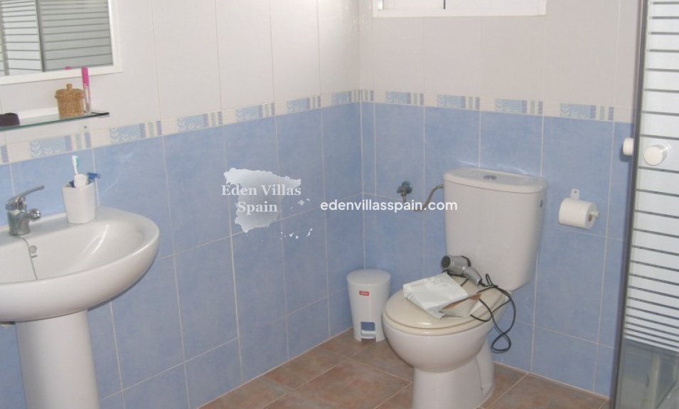 Resale - Urbanisation detached Villa - Castalla