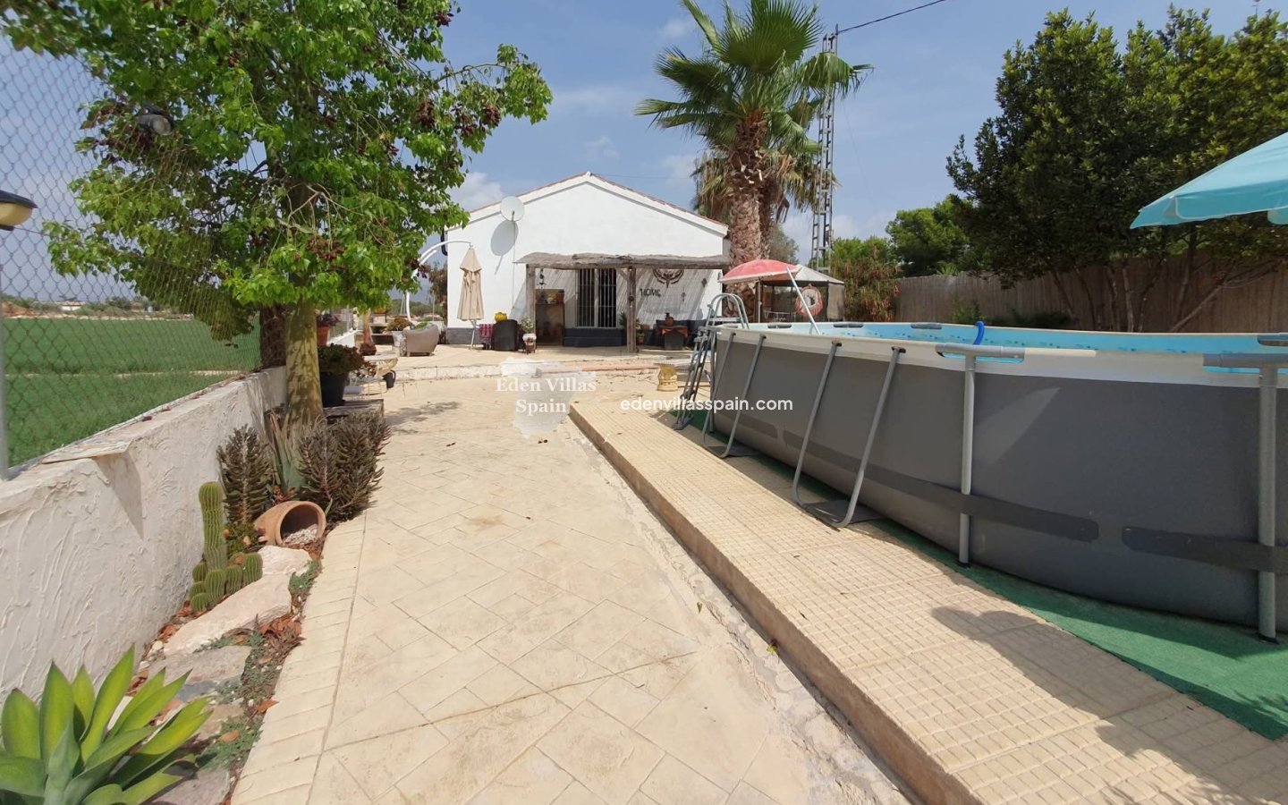 Resale - Urbanisation detached Villa - Catral