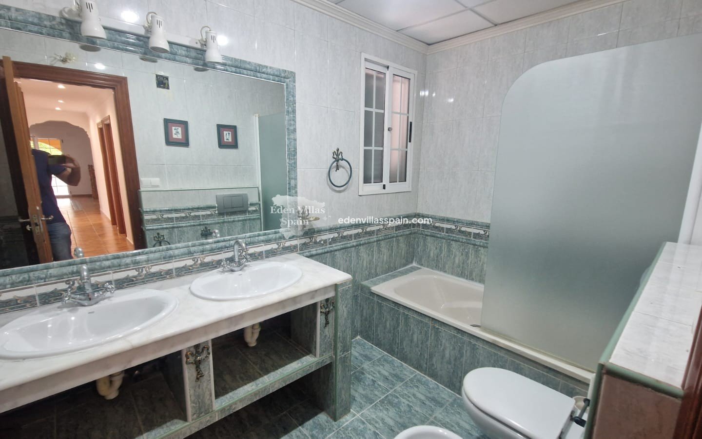 Resale - Urbanisation detached Villa - La Marina