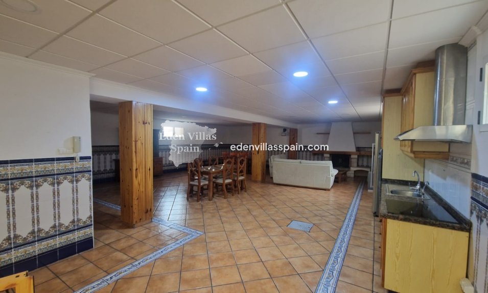 Resale - Urbanisation detached Villa - La Marina