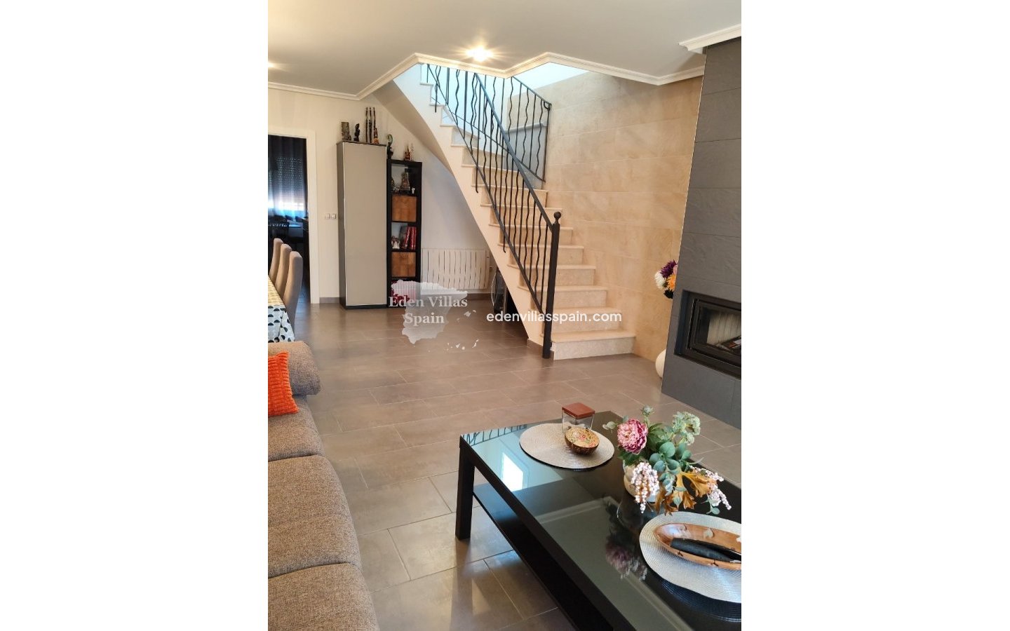 Resale - Urbanisation detached Villa - La Marina