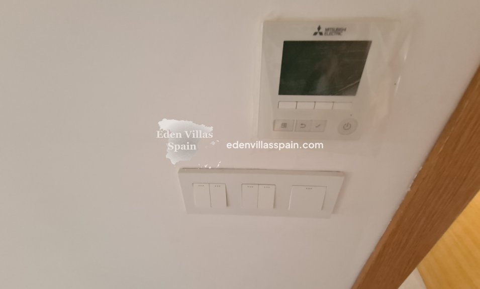 Revente - Maison de campagne - Catral