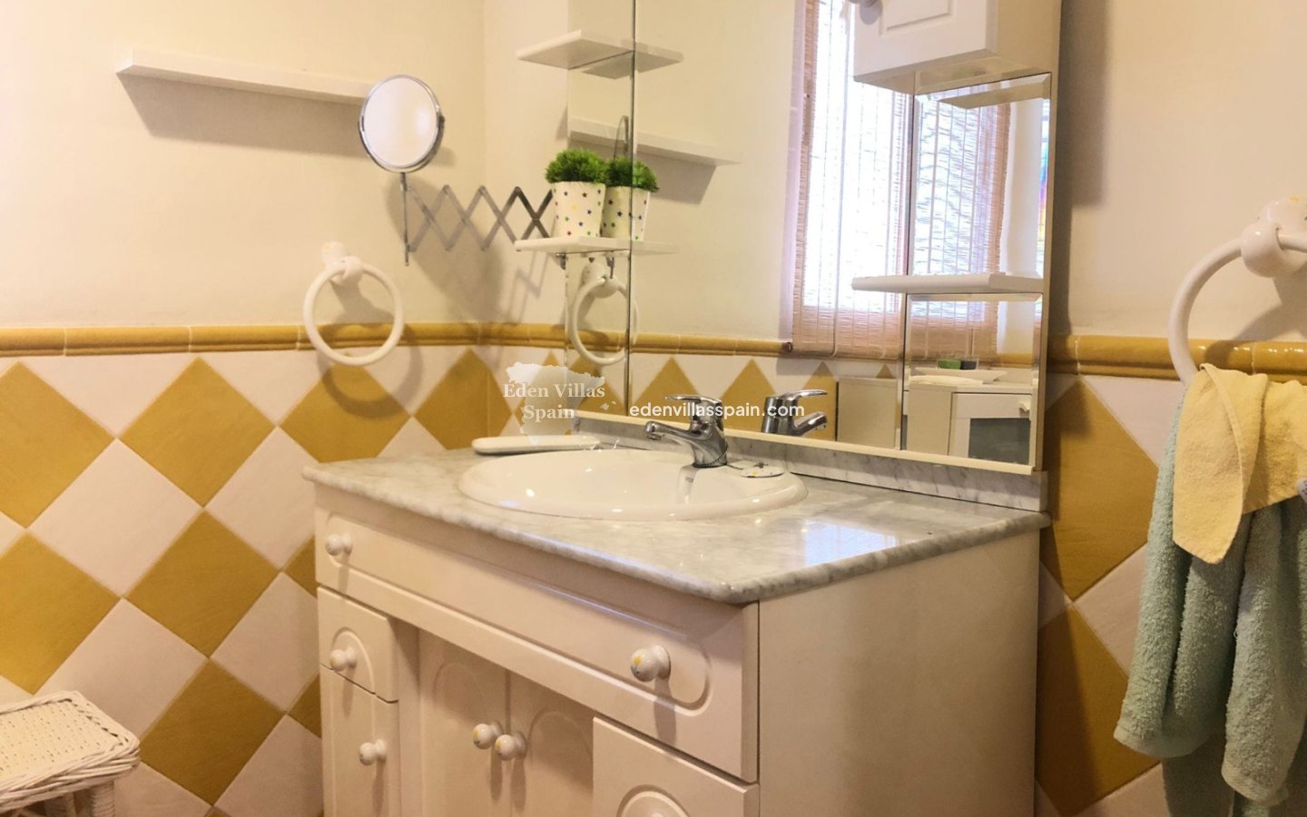 Revente - Maison de campagne - Santa Pola