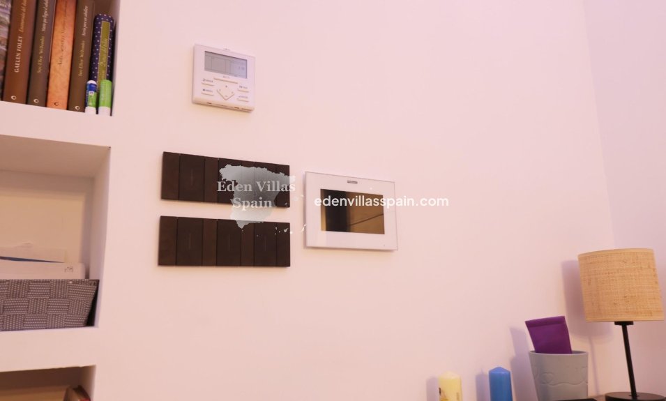 Revente - Maison de campagne - Santa Pola