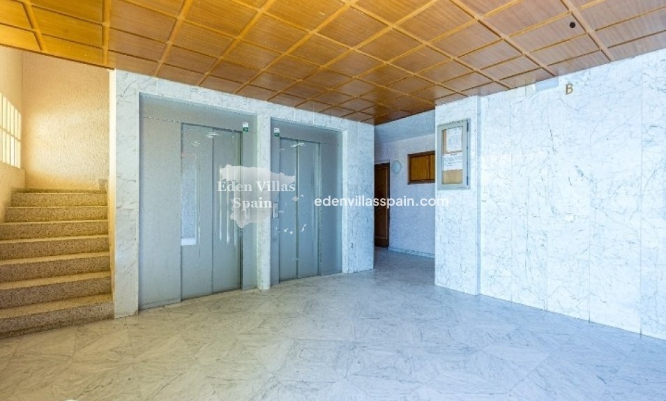 Segunda Mano - Apartamento con vistas al mar - La Mata