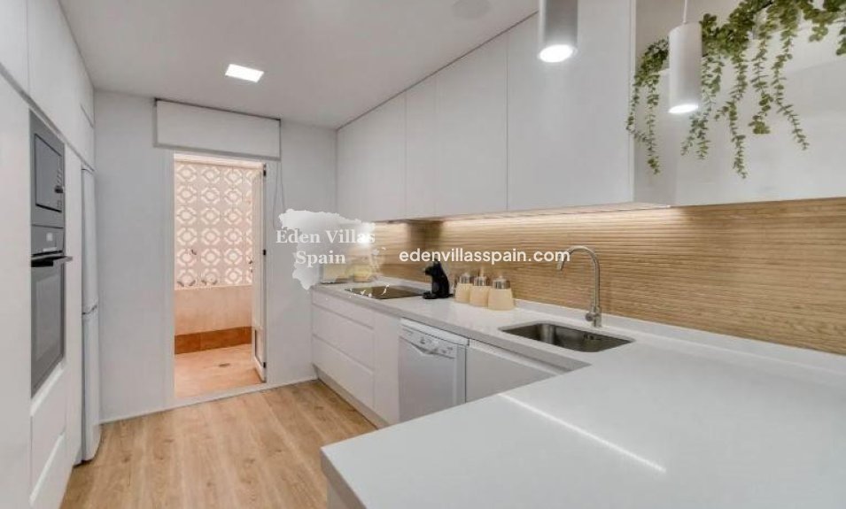 Segunda Mano - Apartamento en la costa - Arenales del Sol