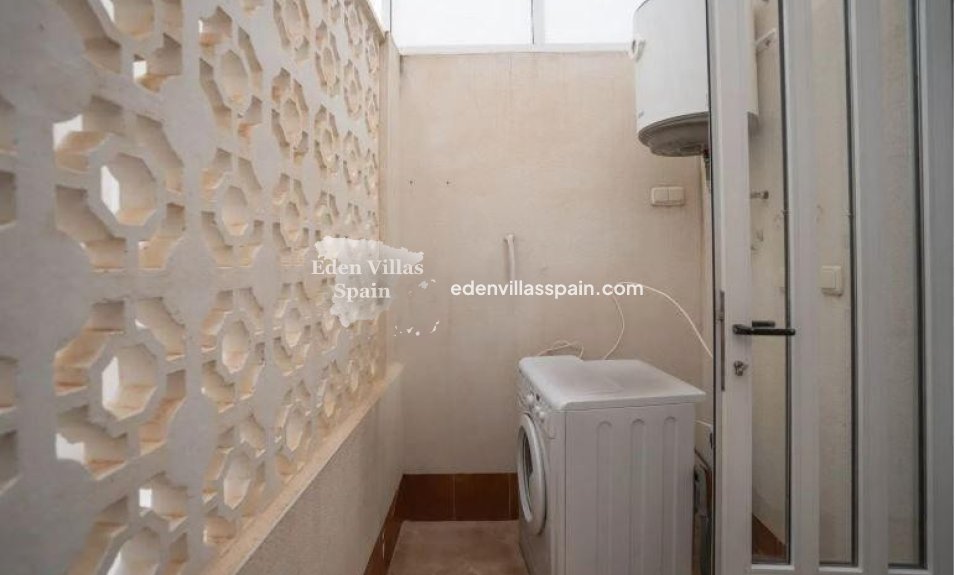 Segunda Mano - Apartamento en la costa - Arenales del Sol