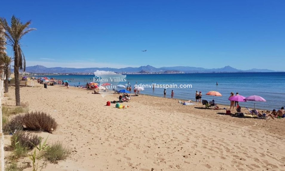 Segunda Mano - Apartamento en la costa - Arenales del Sol