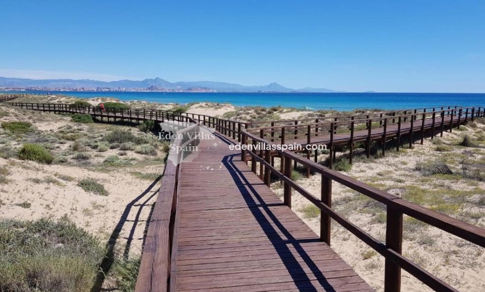 Segunda Mano - Apartamento en la costa - Arenales del Sol