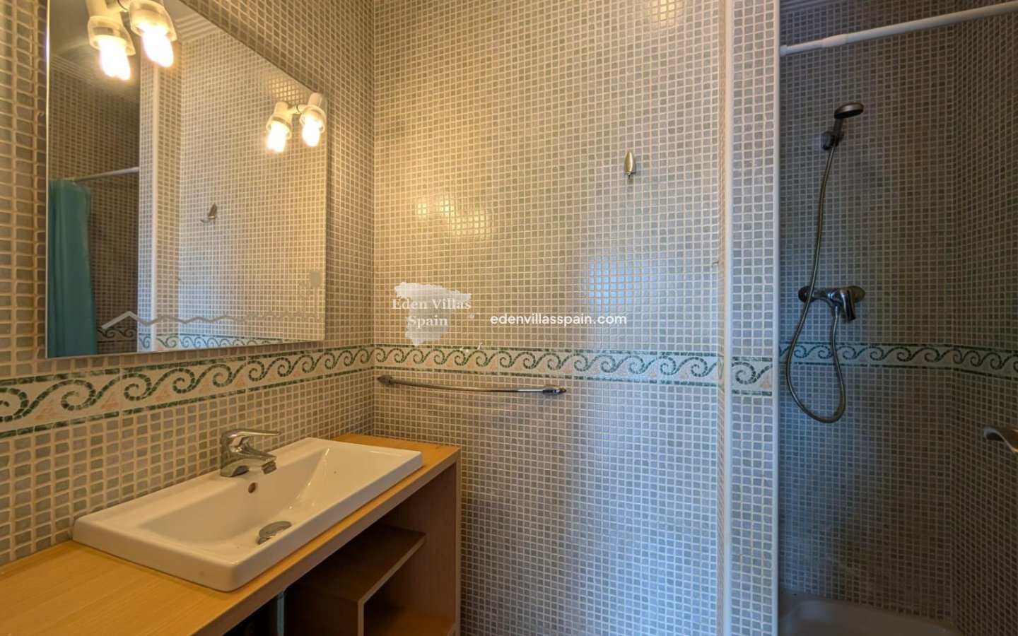 Segunda Mano - Apartamento en la costa - Arenales del Sol