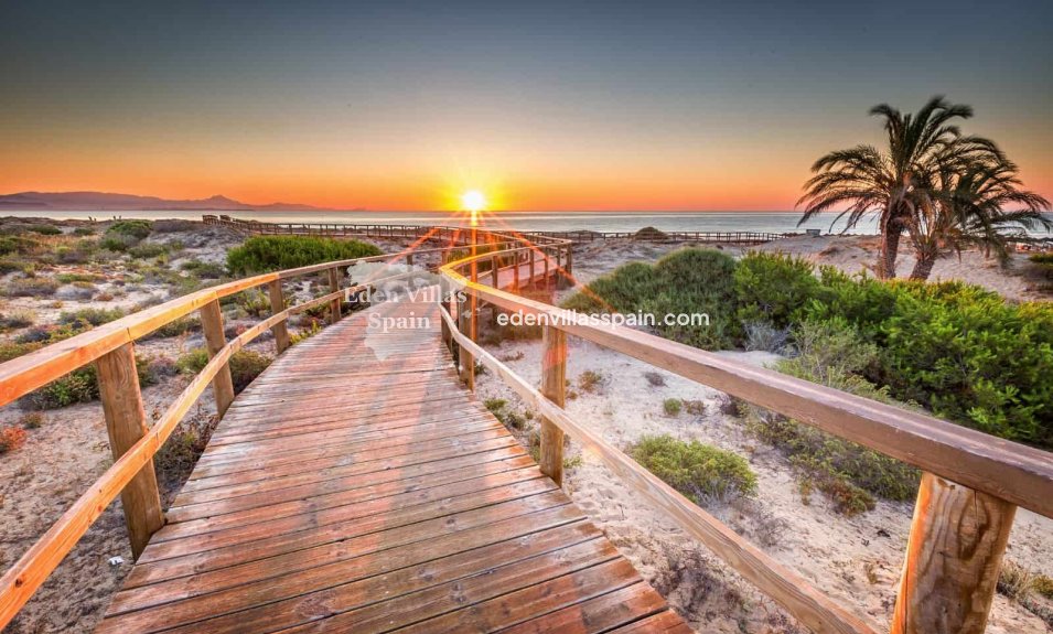 Segunda Mano - Apartamento en la costa - Arenales del Sol
