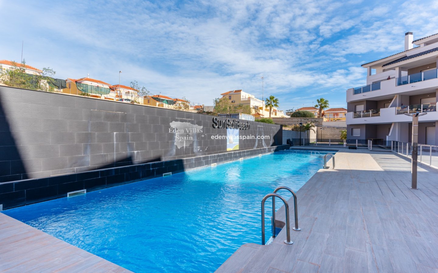 Segunda Mano - Apartamento en la costa - Orihuela Costa