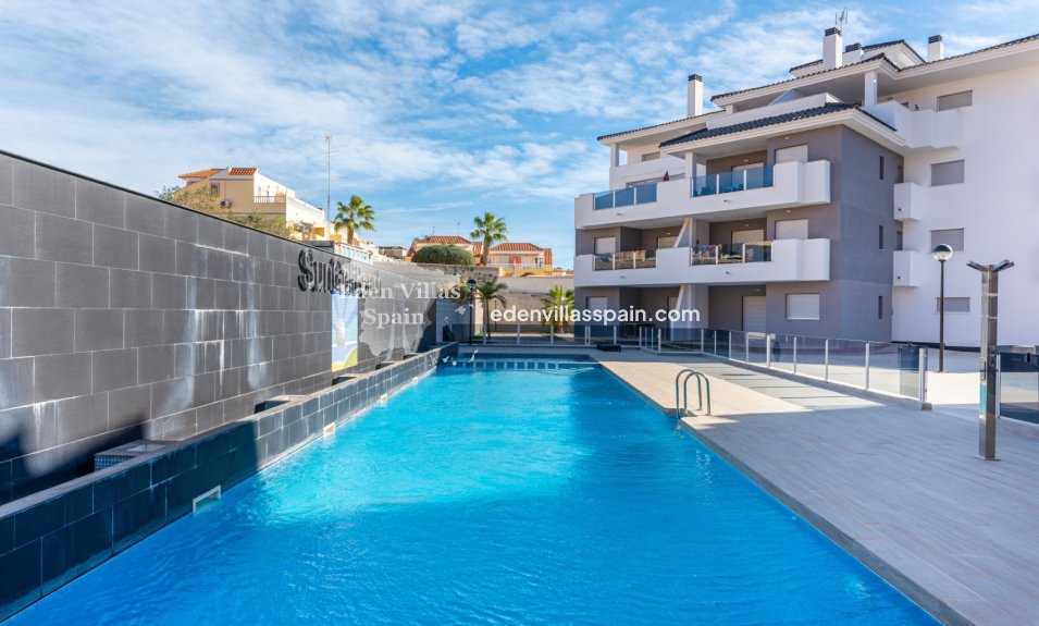 Segunda Mano - Apartamento en la costa - Orihuela Costa