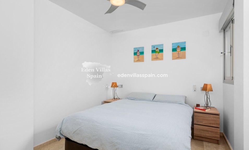 Segunda Mano - Apartamento en la costa - Orihuela Costa