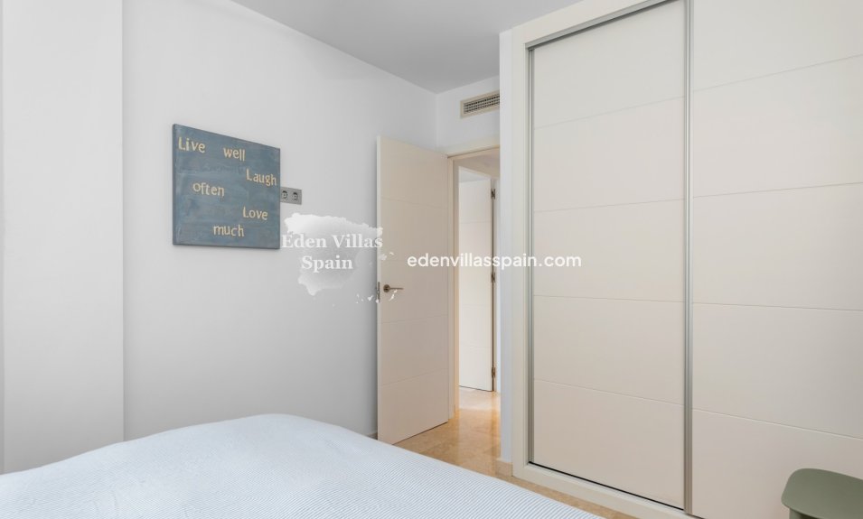 Segunda Mano - Apartamento en la costa - Orihuela Costa