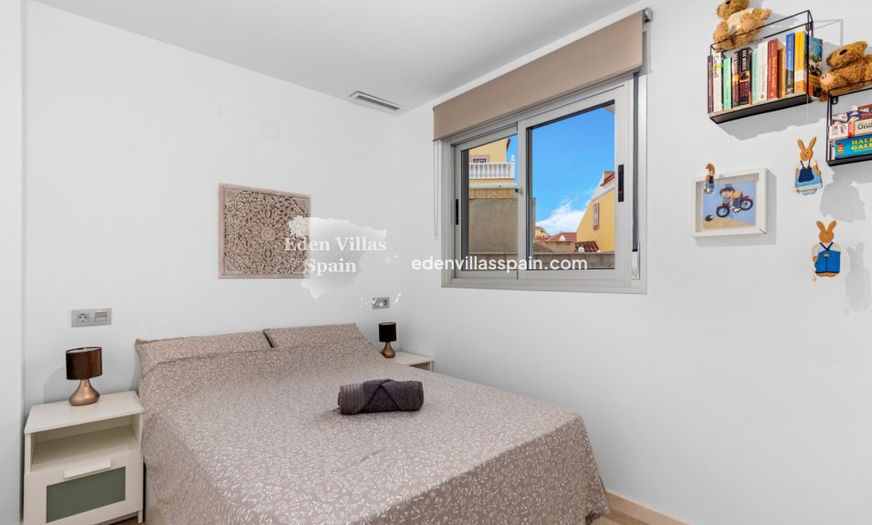 Segunda Mano - Apartamento en la costa - Orihuela Costa