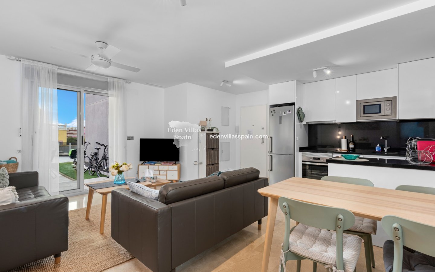 Segunda Mano - Apartamento en la costa - Orihuela Costa