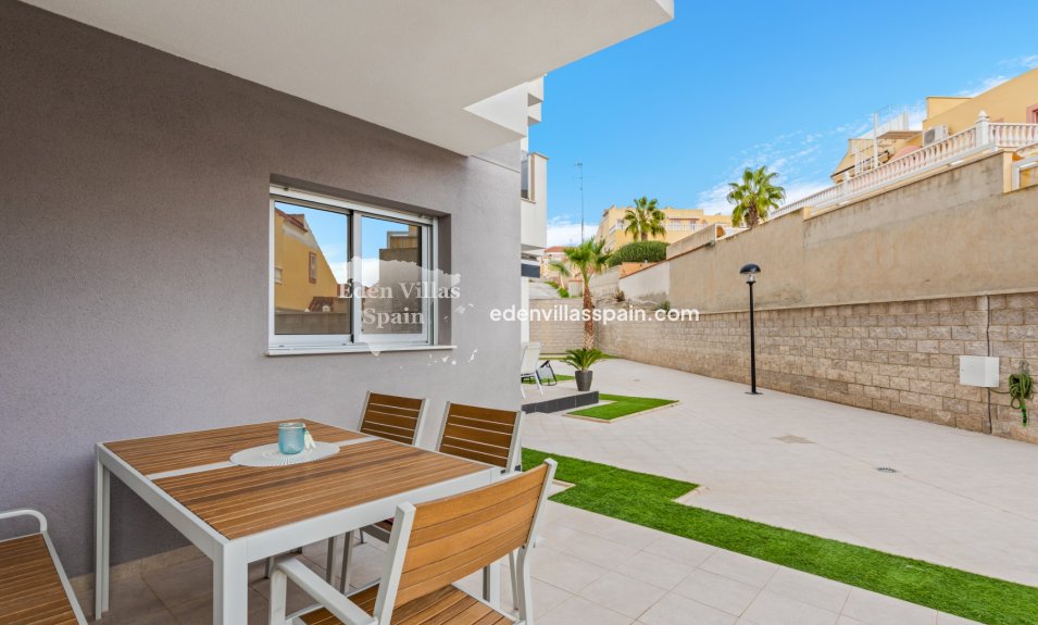 Segunda Mano - Apartamento en la costa - Orihuela Costa