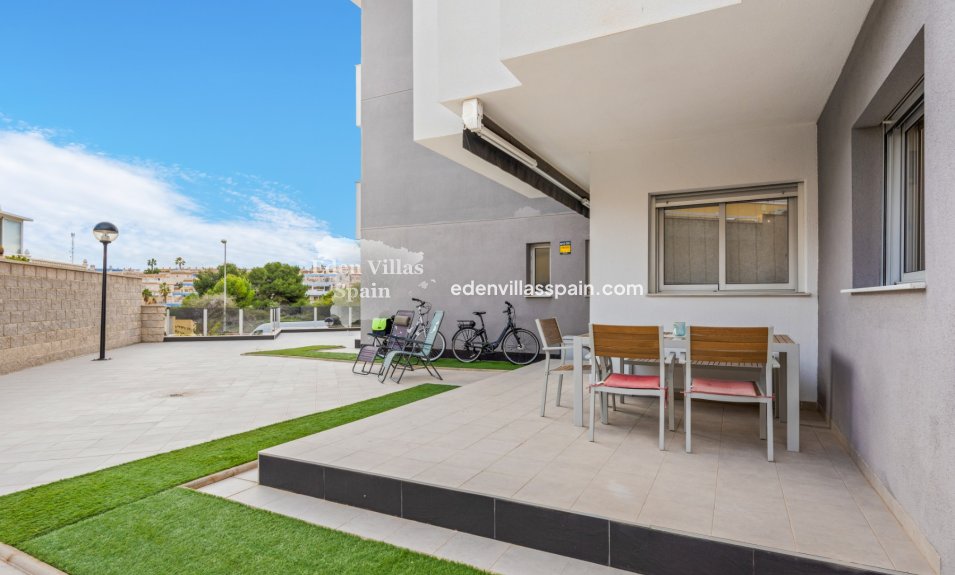 Segunda Mano - Apartamento en la costa - Orihuela Costa