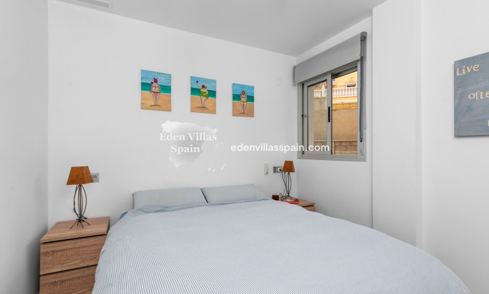 Segunda Mano - Apartamento en la costa - Orihuela Costa